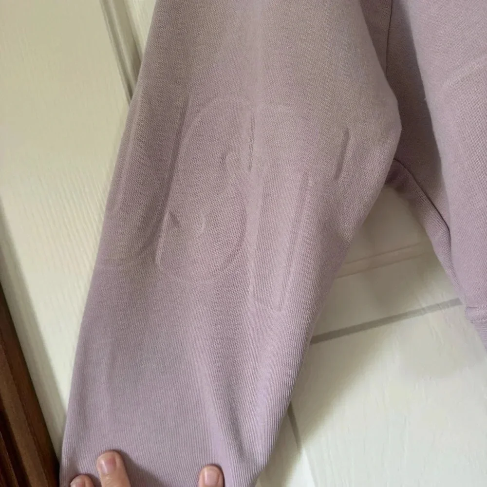 Nike Dri-Fit Embossed Just Do It Cropped Crew Neck Sweatshirt Women’s size M